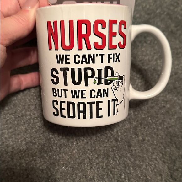 Nurses mug / we can’t fix stupid but we can sedate it
Tstars Novelty Mug - Picture 1 of 5